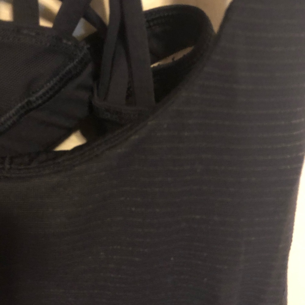 Lululemon Tank - Picture 4 of 4